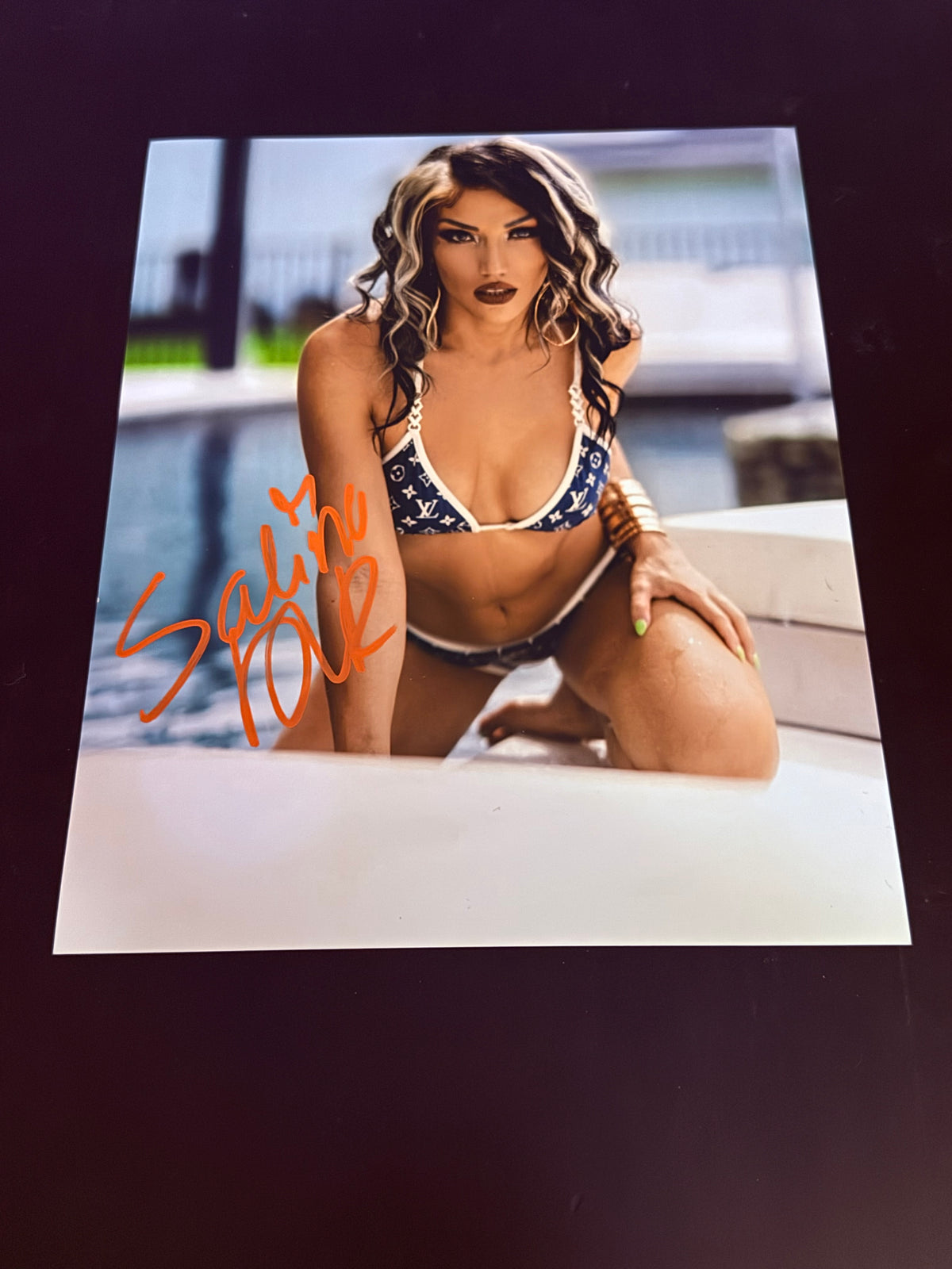 Salina de la Renta Autographed 8x10 Photo