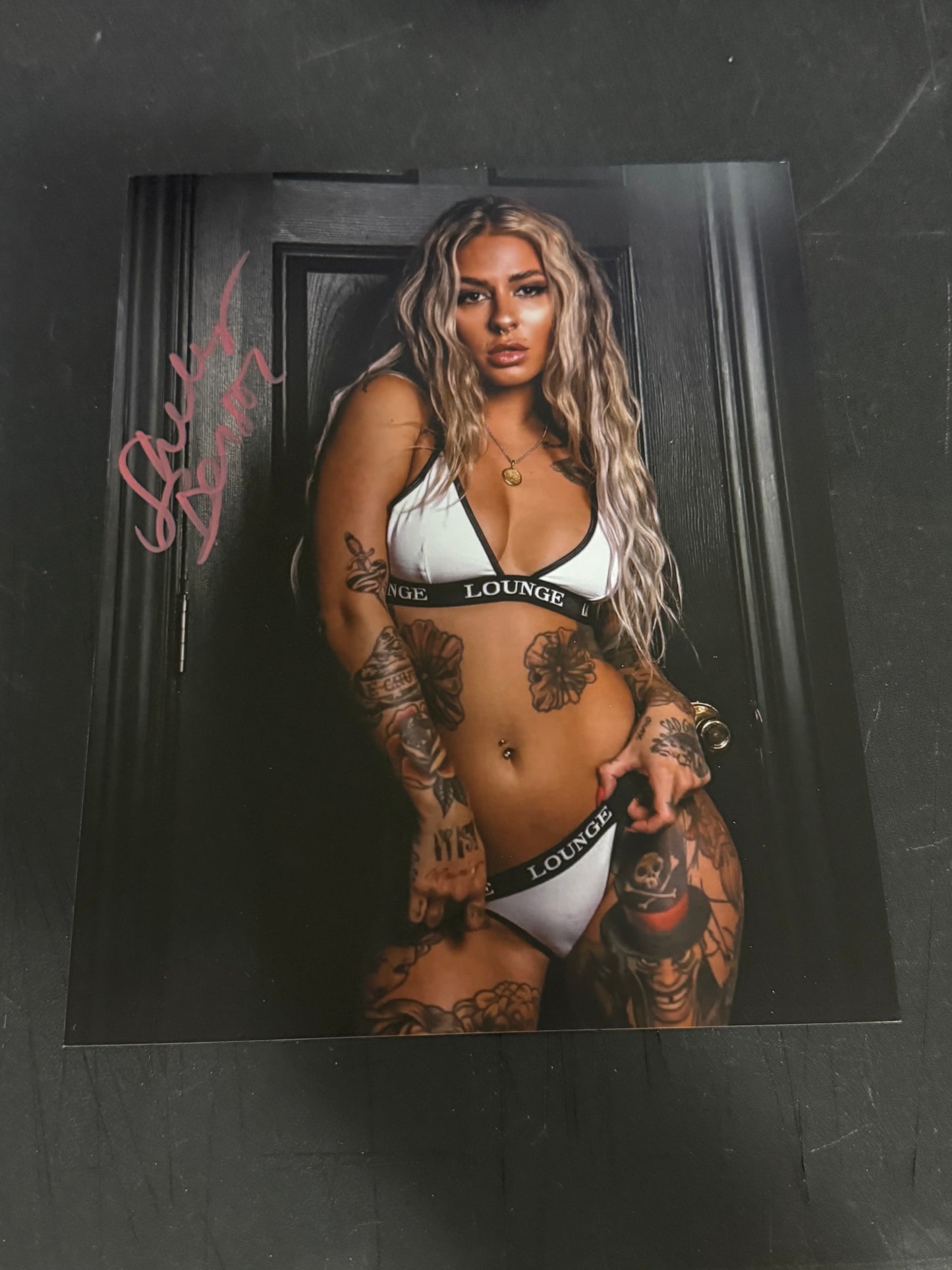 Shelly Benson Autographed 8x10 photo