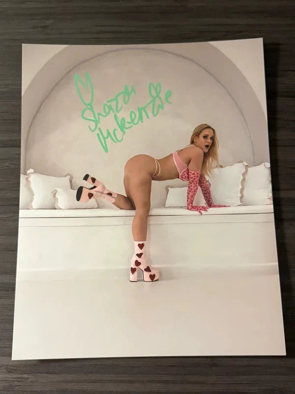 Shazza McKenzie 8x10 photo signed autographed Wrestler AEW WWE TNA ROH