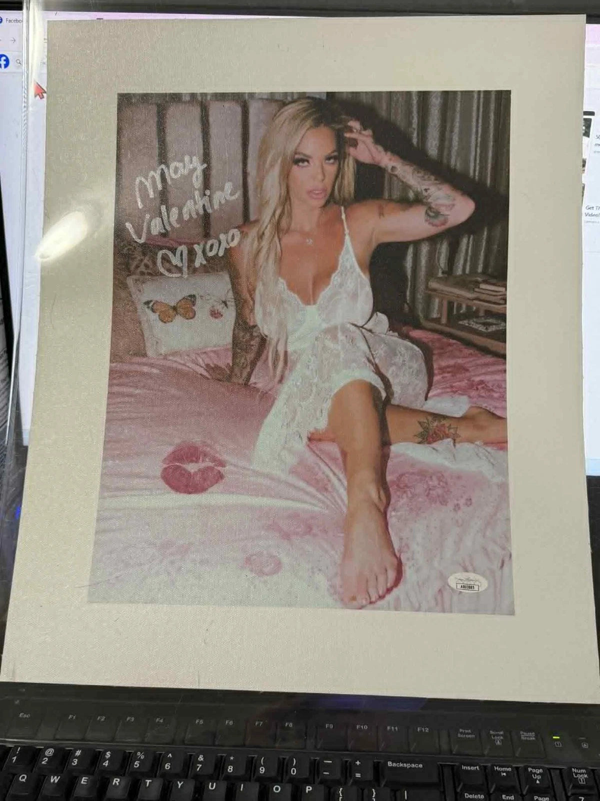 May Valentine Mayra Dias Gones Signed And Kissed Canvas Print Jsa NWA VH1 MTV