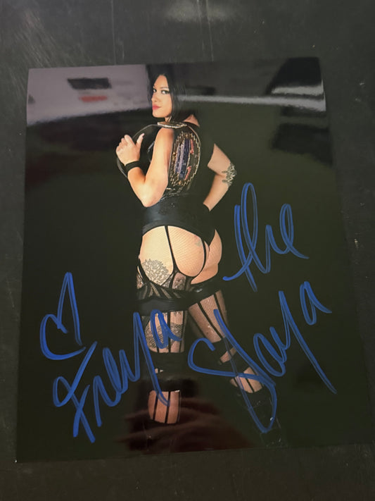 Freya the Slaya autographed 8x10 Photo