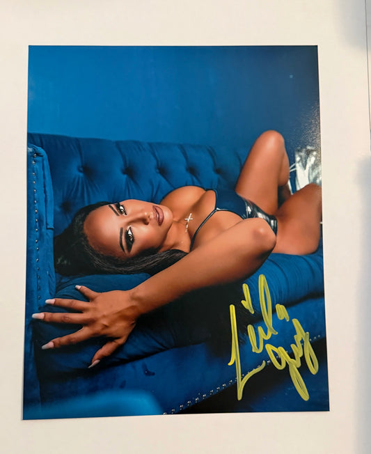 Leila Grey autographed 8x10 Photo