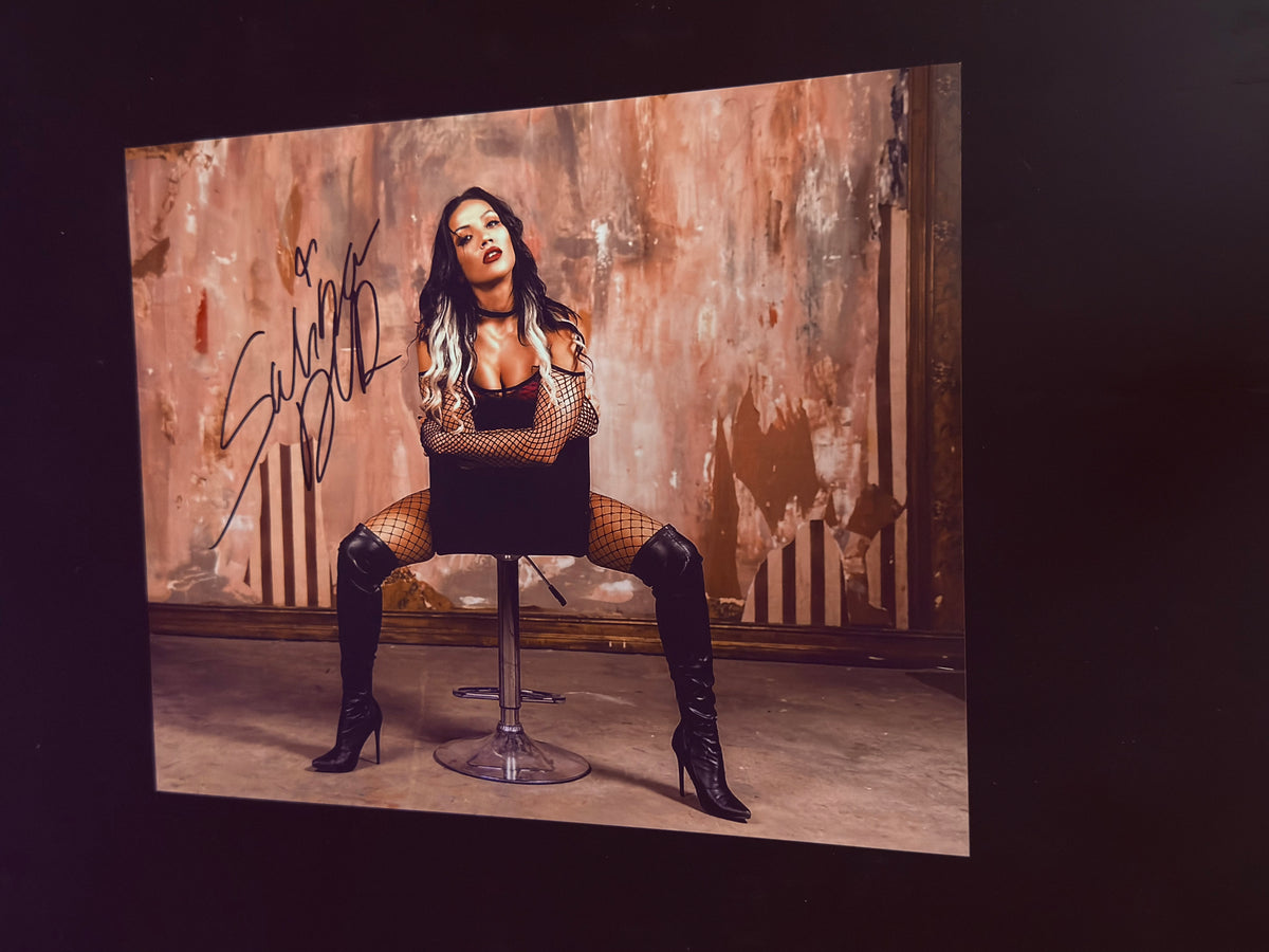 Salina de la Renta Autographed 8x10 Photo