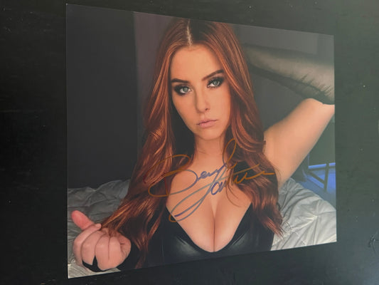 Brandi Lauren 8x10