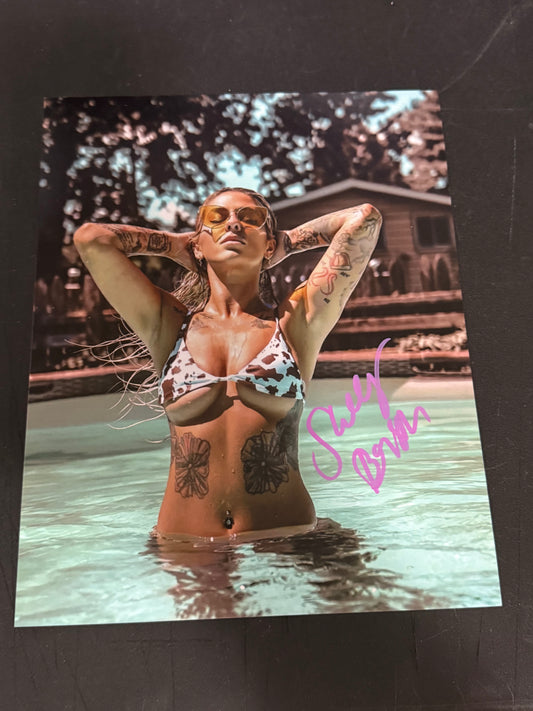 Shelly Benson Autographed 8x10 photo