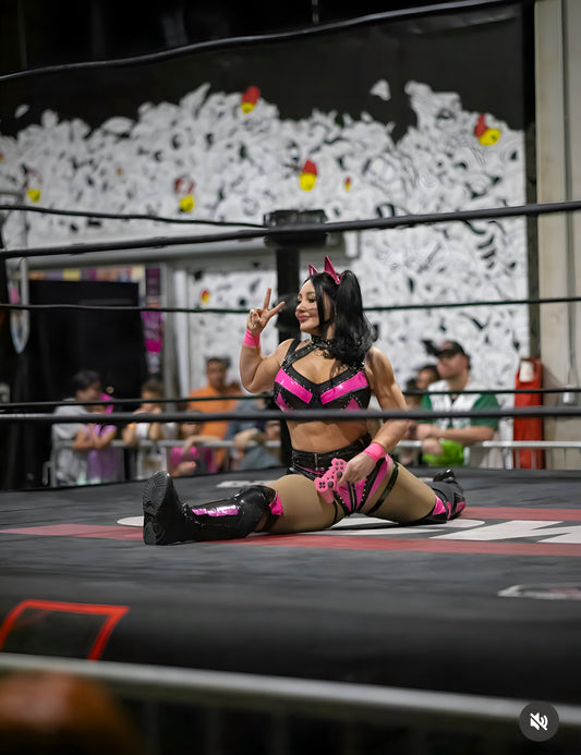 Sofia Sivan 8x10 Wrestlecon Pre-Orders Photo #50