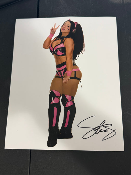 Sofia Sivan 8x10 autographed Photo