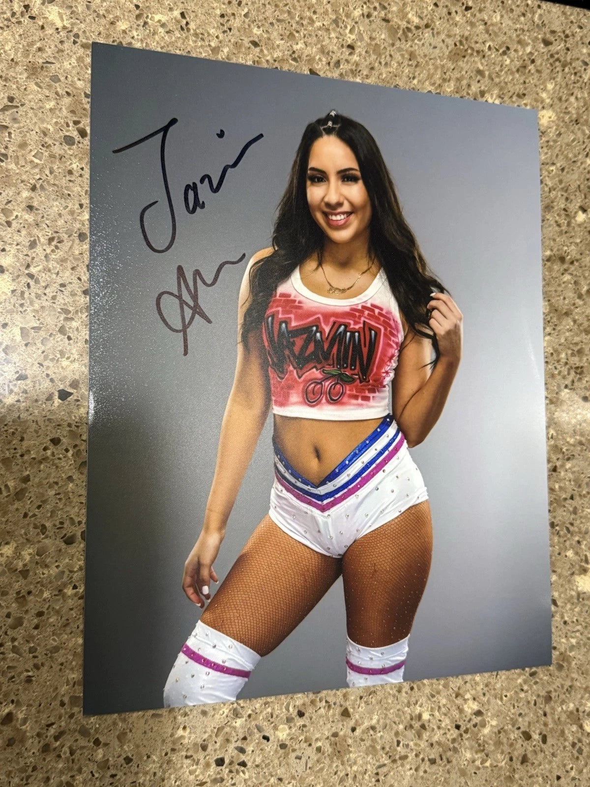Jazmin Allure Autographed 8x10