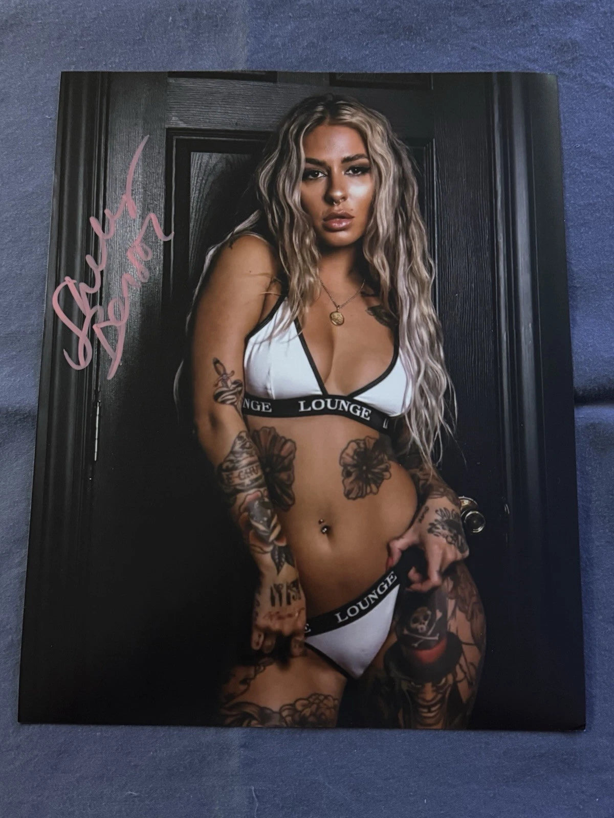 "The Bombshell" Shelly Benson Signed Autographed 8x10 Photo