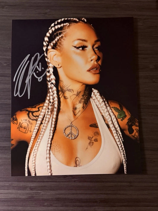 Vile Tara Zep Autographed 8x10 Photo